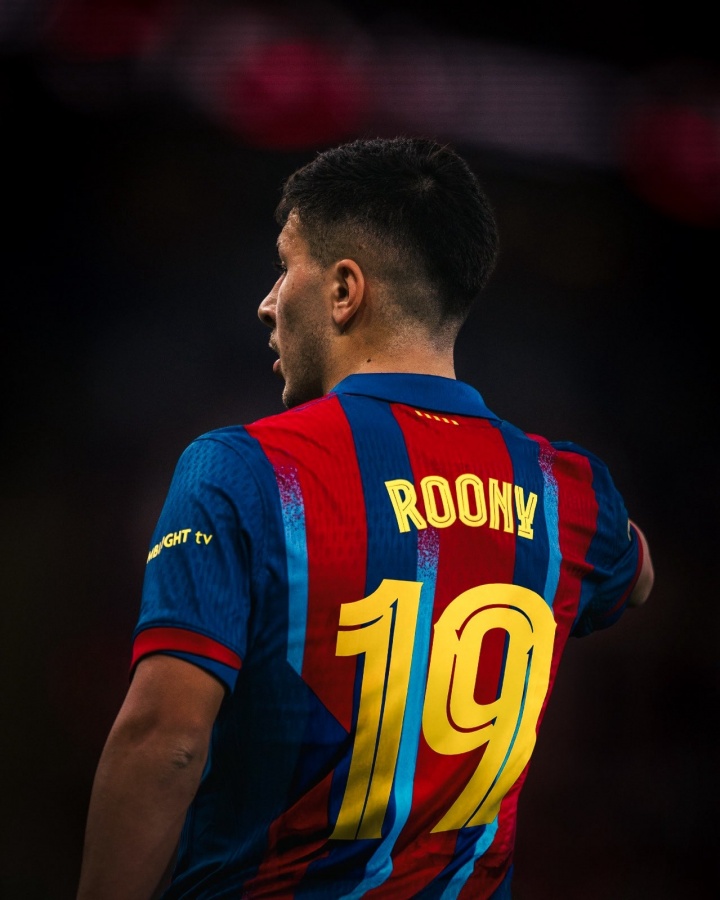 网上百家乐-曾是梅西号码！官方：20岁巴德吉正式升入巴萨一线队，改穿19号