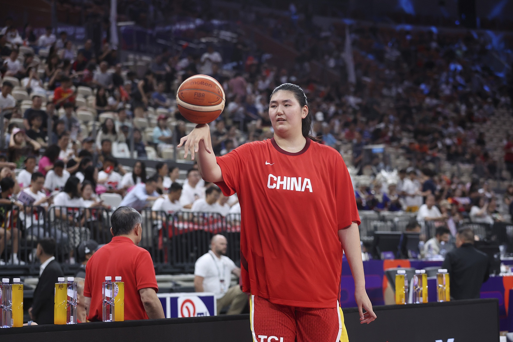 真人百家乐游戏登录入口-媒体人：张子宇是双刃剑 提供高效个人进攻 但影响全队的攻防发挥