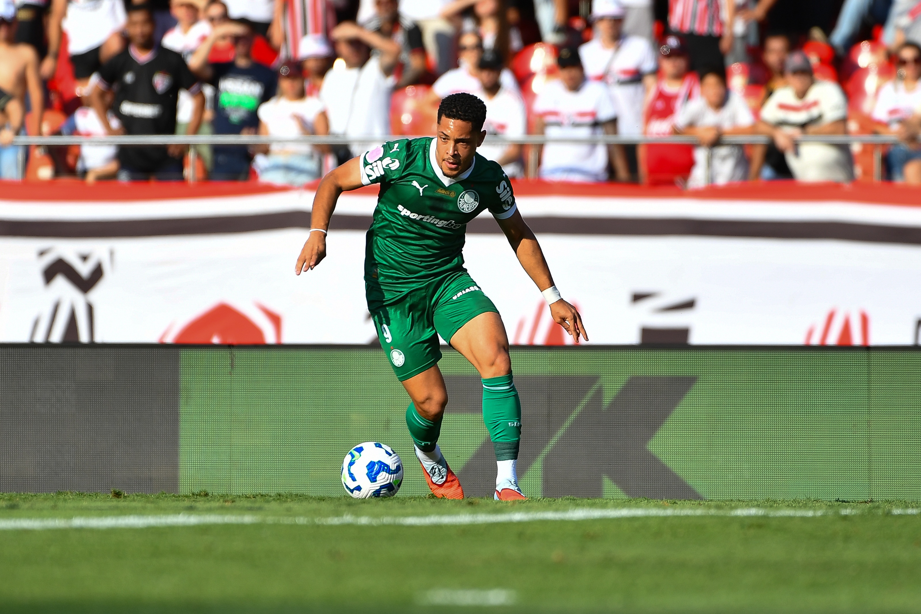 百家乐官方网站-独占巴甲第一！21岁罗克身价升至3800万，巴萨有他未来转会分成权