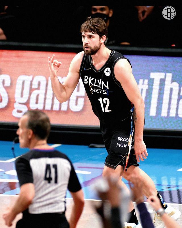 7记三分掀篮网进攻狂潮 第四巨头令绿军无力招架