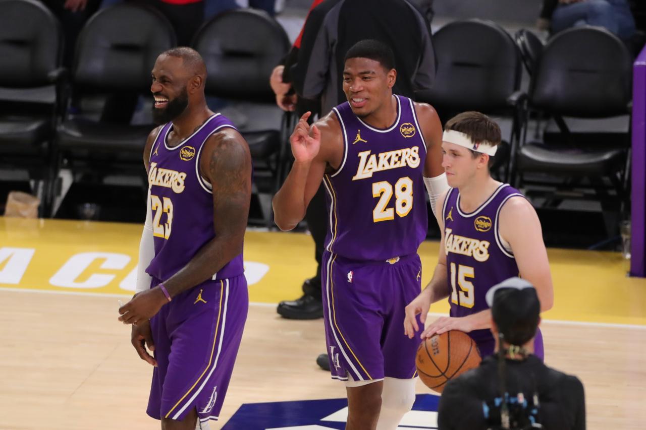 真人百家乐游戏登录入口-湖人五连胜对手分别是：步行者尼克斯森林狼公牛掘金